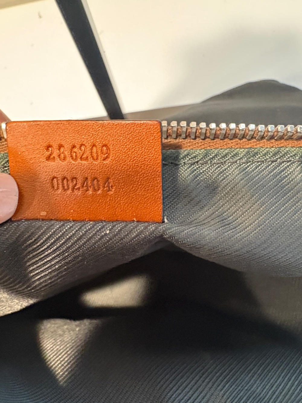 Pre- Owned Gucci Nylon Pouch with Brown Leather Trim - Picture 3 of 10